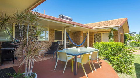 SECRET GARDEN - WiFi - Netflix - Pet Friendly - Melbourne Tourism 3