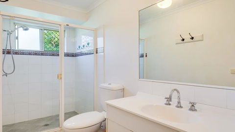 SECRET GARDEN - WiFi - Netflix - Pet Friendly - Melbourne Tourism 1