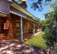 Semaphore Beach House - Melbourne Tourism