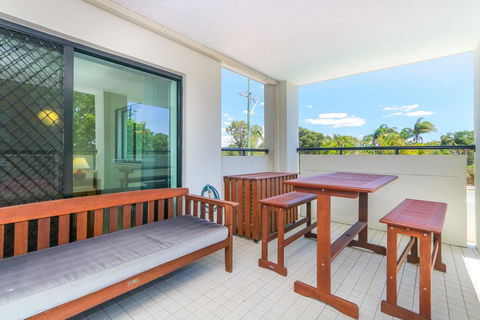 Serenity 3 Bedroom Holiday Apartment - Melbourne Tourism 2