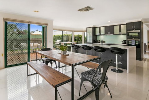 Settle In Sorrento - Melbourne Tourism 1