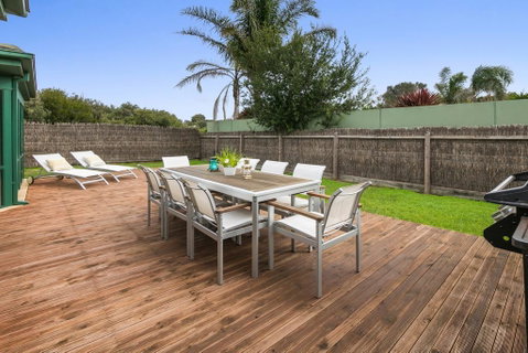 Settle In Sorrento - Melbourne Tourism 0