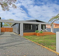 Shady Palms - modern beach house with studio - Melbourne Tourism