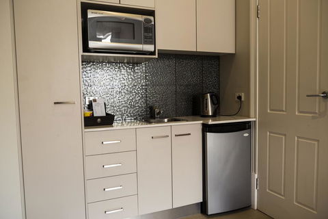 Simmers Serviced Apartments - Melbourne Tourism 2