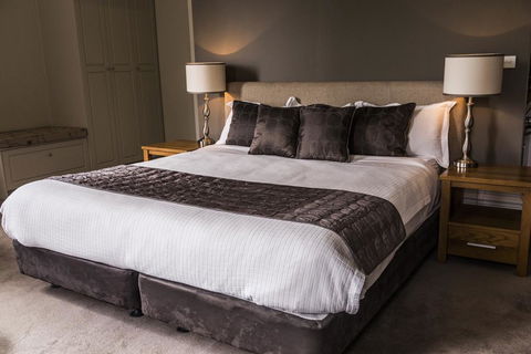 Simmers Serviced Apartments - Melbourne Tourism 1