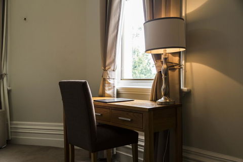 Simmers Serviced Apartments - Melbourne Tourism 0