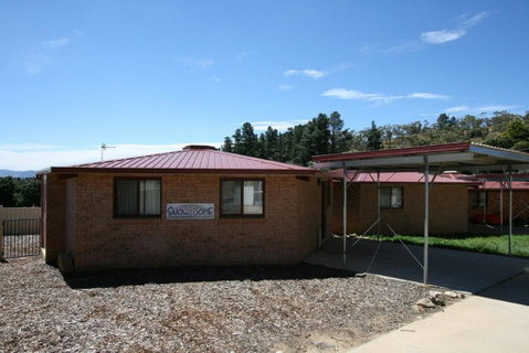 Snowdome 4/3 Poly Cow Lane - Melbourne Tourism 2
