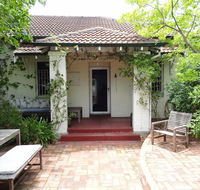 Soloman Street Cottage - Melbourne Tourism