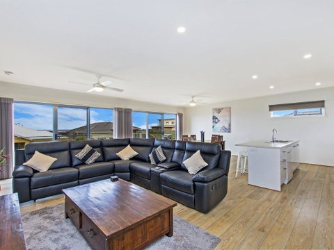 Southern Horizon - Melbourne Tourism 2