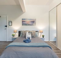 Spacious Studio 2mins to StationShopping Sleeps4 B - Melbourne Tourism