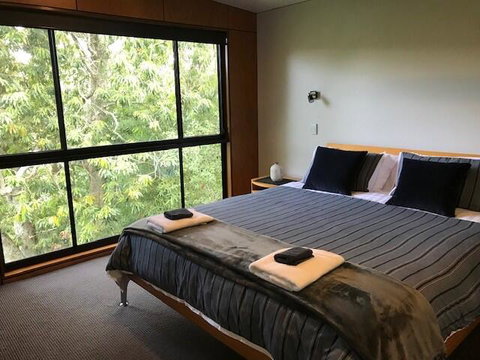 Springbrook25 Whole House - Melbourne Tourism 3
