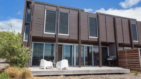 ST ANDREWS BEACH APARTMENT 4.02 - Melbourne Tourism 2
