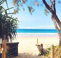Steps from Mudjimba Beach 3 BR Apt Sunshine Coast with WIFIPoolParking - Melbourne Tourism