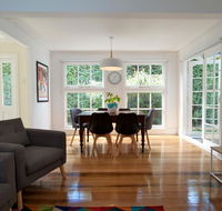 Strahan House - Melbourne Tourism