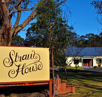 Straw House B and B - Melbourne Tourism