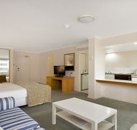 Studio with balcony at College St - Melbourne Tourism