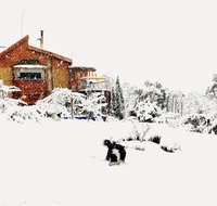 STUNNING HOME WITH AMAZING VIEWS - just 20 mins to the city and only 10 to MONA - Melbourne Tourism
