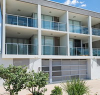Stunning surfside apartment - Boyd St Woorim - Melbourne Tourism