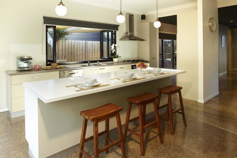 Stylish Living- Fireplace, WiFi, Linen, 4 Bdrm, Beach 850m - Melbourne Tourism 0