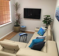 Stylish North Perth on Cafe strip - Melbourne Tourism