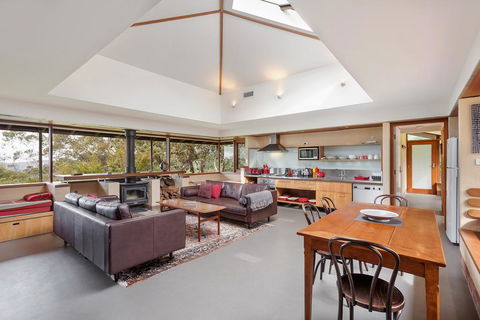 Summer House - Melbourne Tourism 0