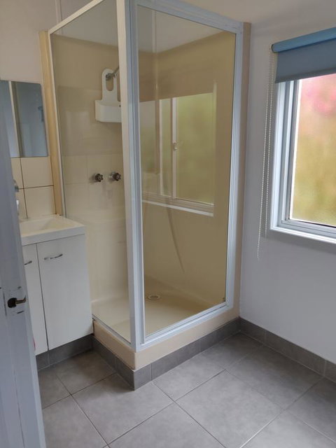 Summers Rest Units - Melbourne Tourism 3