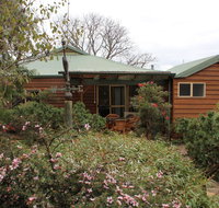 Sunflowers Animal Farm  Farmstay - Melbourne Tourism