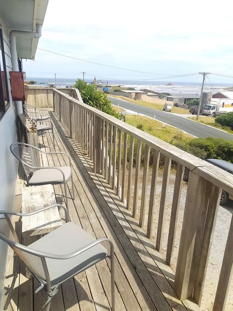 Sunset Holiday Villas - Melbourne Tourism 3