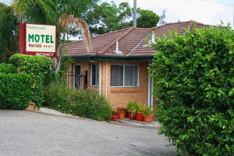 Sutherland Motel - Melbourne Tourism 0