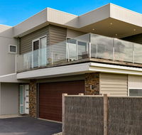 Swan Bay Views - Melbourne Tourism