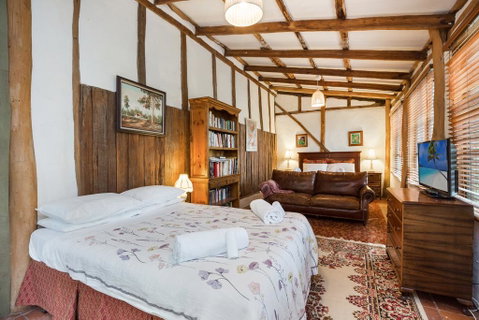 Taradale House Estate - Melbourne Tourism 1