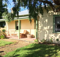 Tarndwarncoort - Farmer's Cottage - Melbourne Tourism