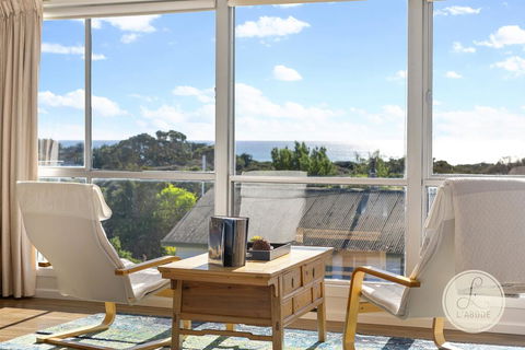 TASSIE SEASIDE SERENITY - L'Abode Accommodation - Melbourne Tourism 2