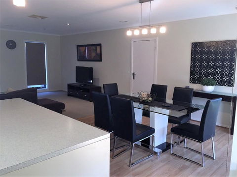 Tempo Place - Mulwala - Melbourne Tourism 3