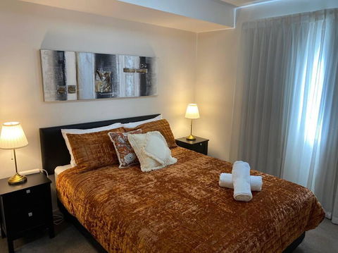 TERRACE LUX FULLY AIR 2 CAR FREE NETFLIX WIFI WINE - Melbourne Tourism 2