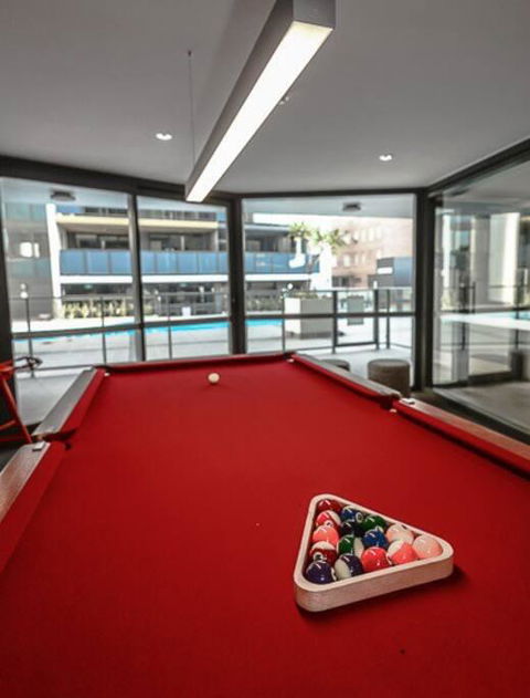 TERRACE LUX FULLY AIR 2 CAR FREE NETFLIX WIFI WINE - Melbourne Tourism 3