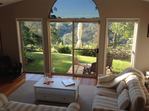 The Avenue At Montville Luxury Cottage - Melbourne Tourism 2