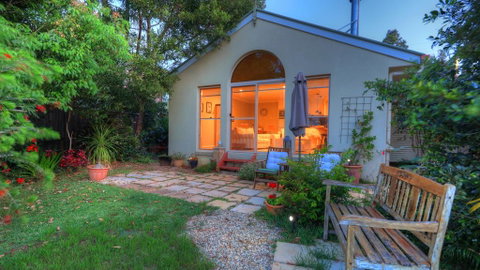 The Avenue At Montville Luxury Cottage - Melbourne Tourism 0