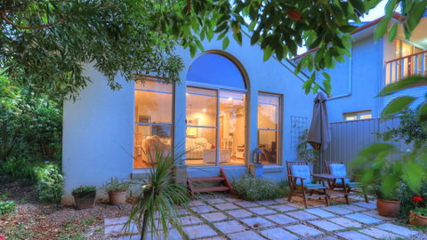 The Avenue At Montville Luxury Cottage - Melbourne Tourism 1