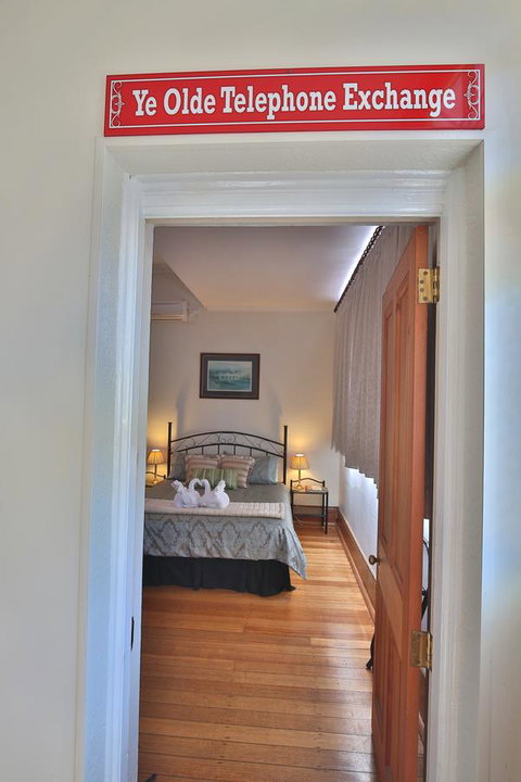 Stamps Of Stanley - Melbourne Tourism 13