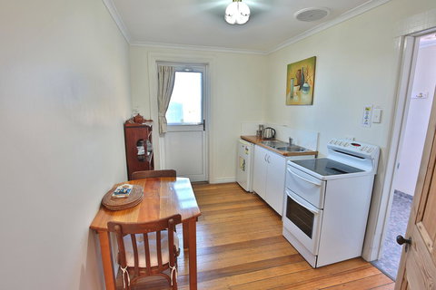 Stamps Of Stanley - Melbourne Tourism 17