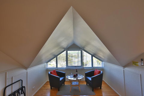 Stamps Of Stanley - Melbourne Tourism 11