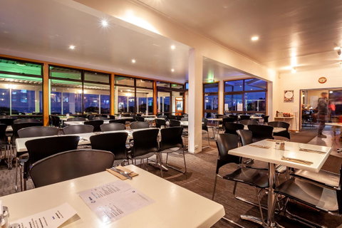 Beachfront Bicheno - Melbourne Tourism 37