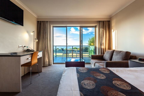 Beachfront Bicheno - Melbourne Tourism 0