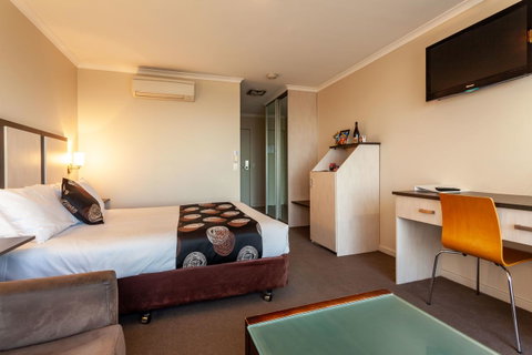 Beachfront Bicheno - Melbourne Tourism 19