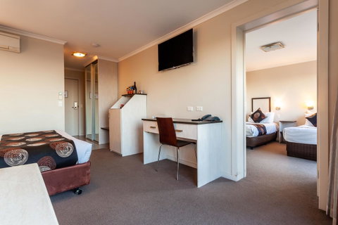Beachfront Bicheno - Melbourne Tourism 7