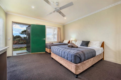 Wintersun Gardens Motel - Melbourne Tourism 18