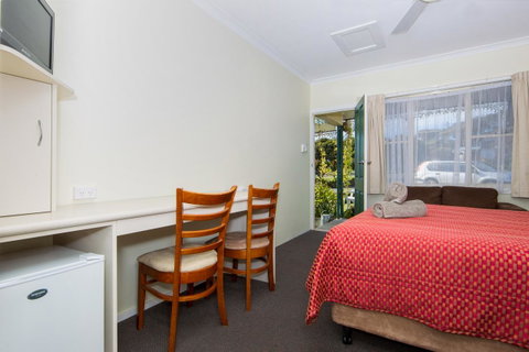 Wintersun Gardens Motel - Melbourne Tourism 34