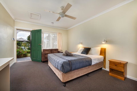 Wintersun Gardens Motel - Melbourne Tourism 42