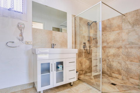 Wintersun Gardens Motel - Melbourne Tourism 3